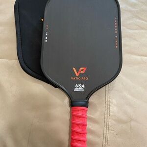 Vatic Pro Carbon Fiber Paddle with Red Grip